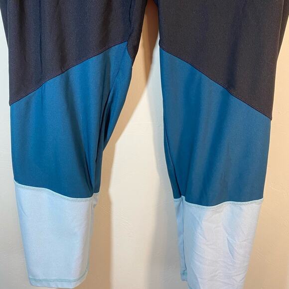 Maurices In Motion Black Pants spandex size 2 - Picture 3 of 7